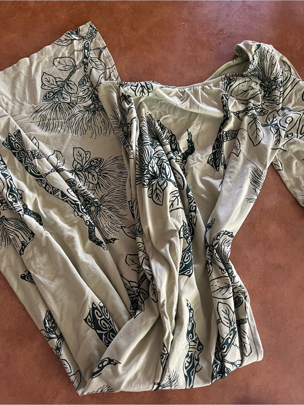 Wahine Toa Designs light green dress with dark green pattern